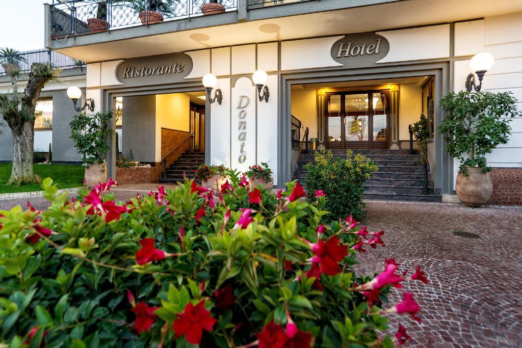 Hotel Ristorante Donato Calvizzano Exterior foto
